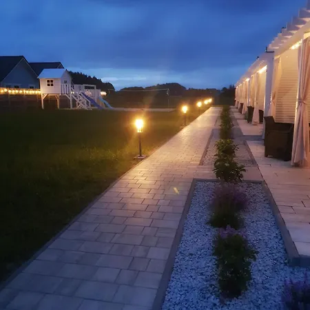 Niebianska Przystan Rusinowo Holiday home *